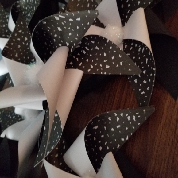 Bundle of (12) Handmade Pinwheels in Mixture of Black/Black/White - Picture 2 of 5